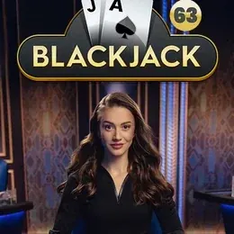 Croupière brune sous une enseigne Blackjack